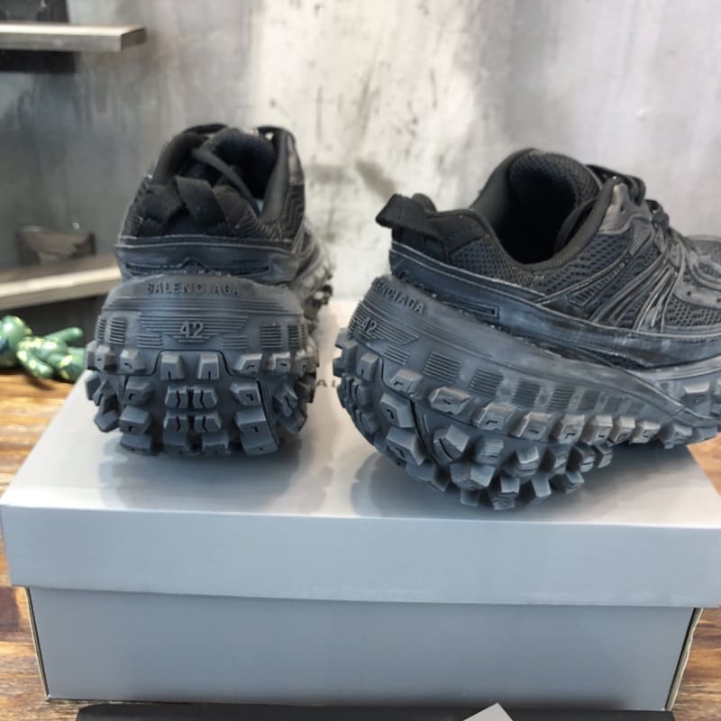 Pronta Entrega - Balenciaga Bouncer Black