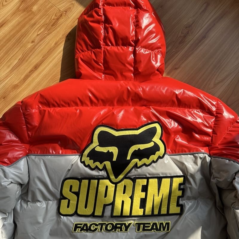 Jaqueta Supreme x Fox Racing Shiny Down Puffer White