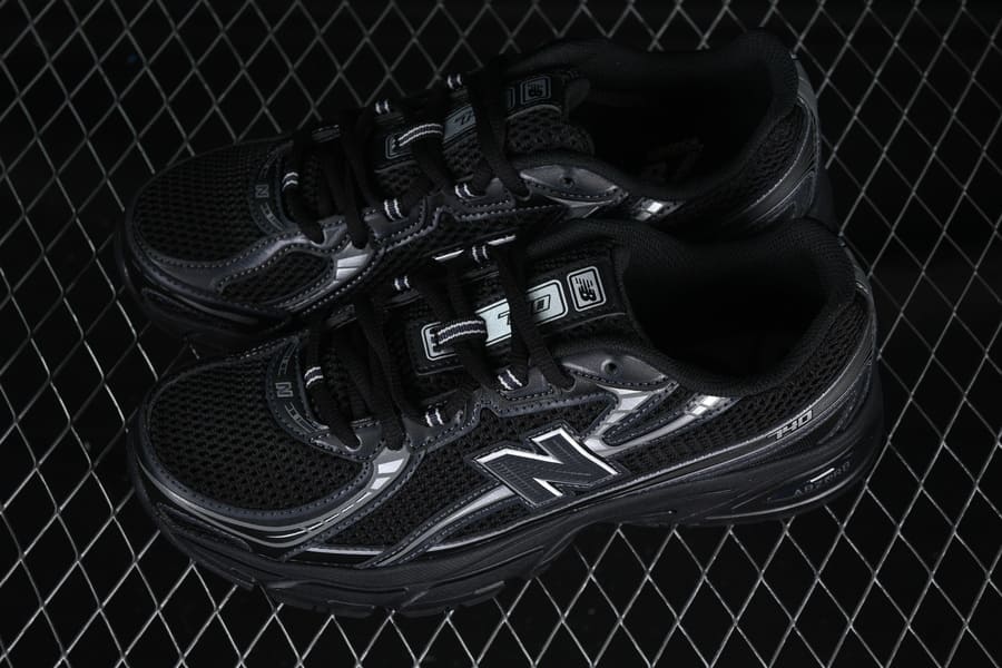 New Balance 740 Black Grey Silver