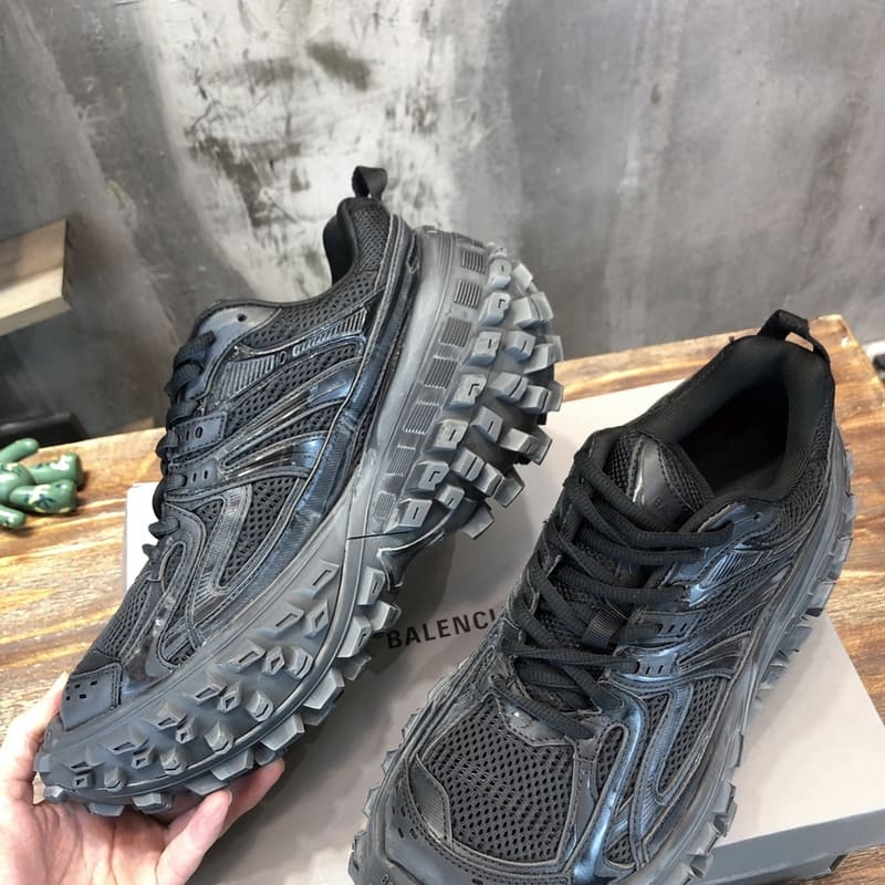 Pronta Entrega - Balenciaga Bouncer Black