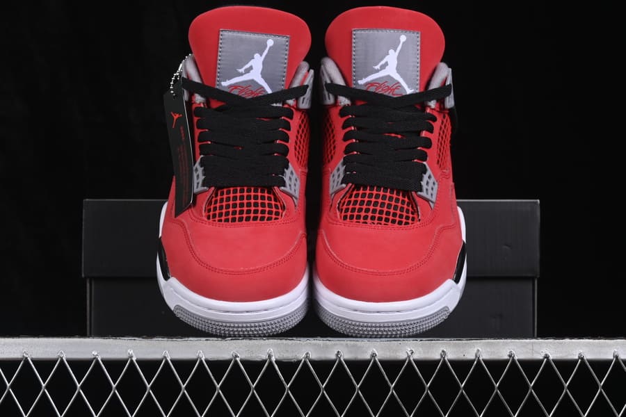 Air Jordan 4 Retro Toro Bravo (2026)