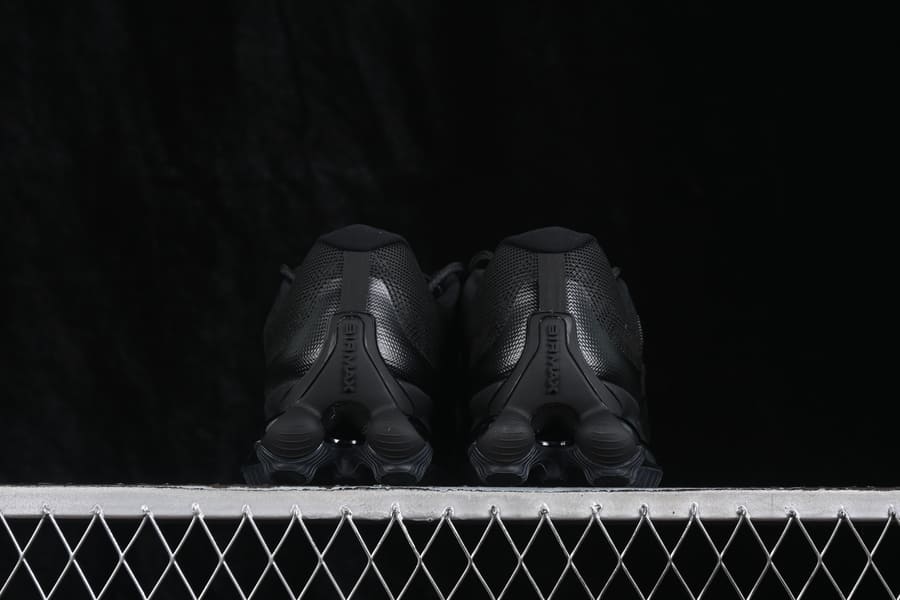 Nike Air Liquid Max Black