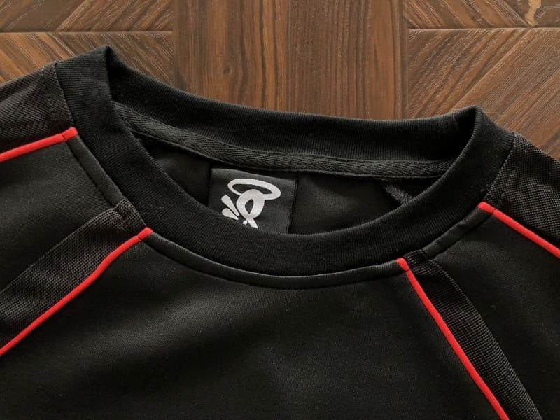 Camiseta Syna World Perforated Perfomance Black Red