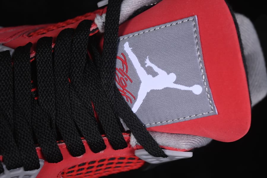 Air Jordan 4 Retro Toro Bravo (2026)