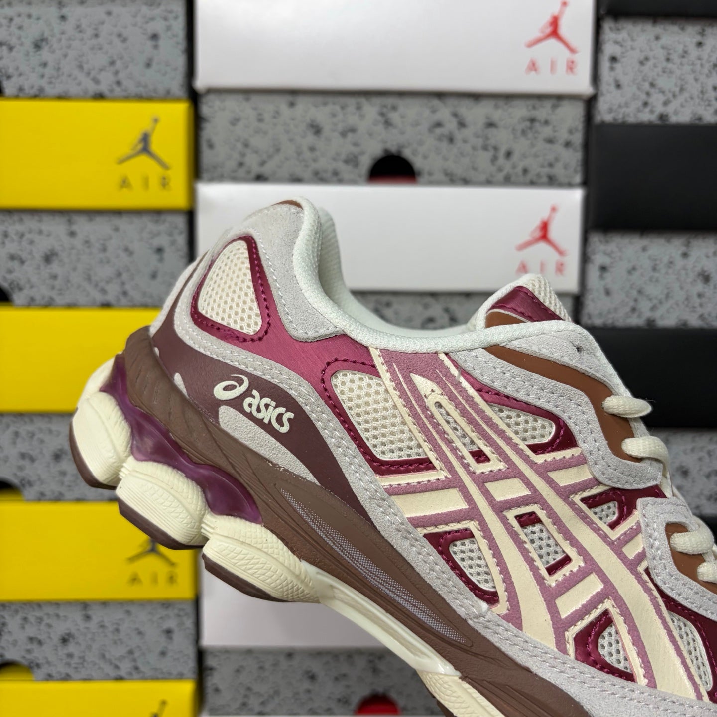 Asics Gel-NYC Brown