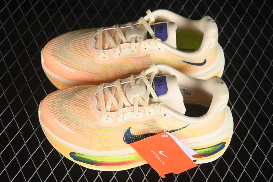 Nike Vomero Premium Alabaster