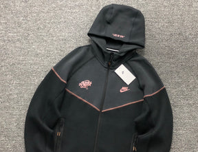 Conjunto Nike Tech Fleece x Syna World