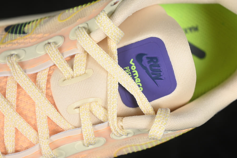 Nike Vomero Premium Alabaster
