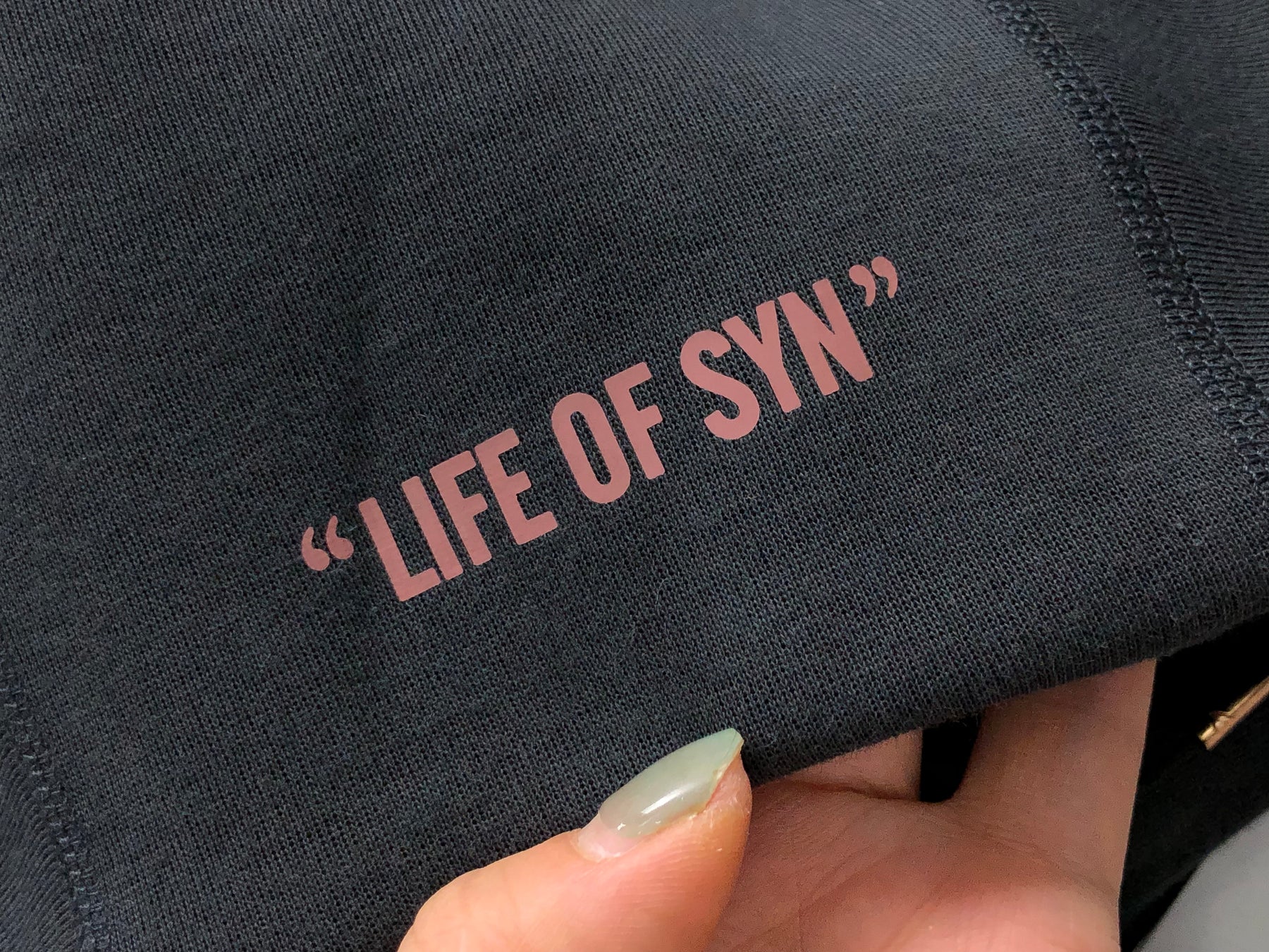Conjunto Nike Tech Fleece x Syna World