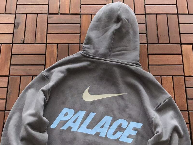 Moletom Palace x Nike Font Swoosh Charcoal