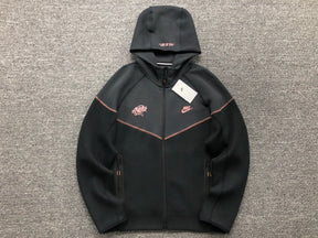 Conjunto Nike Tech Fleece x Syna World
