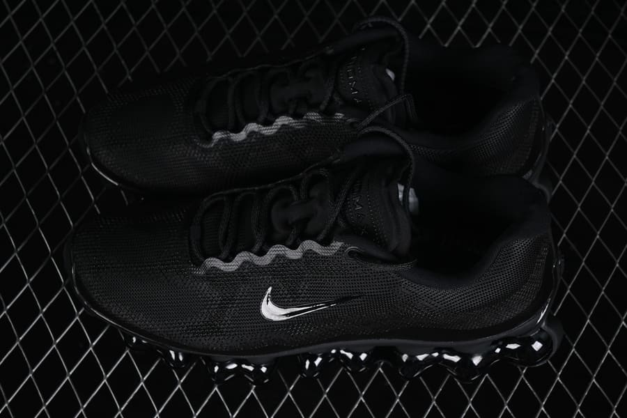 Nike Air Liquid Max Black
