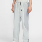 Calça Nike Tech Fleece Pro Cinza