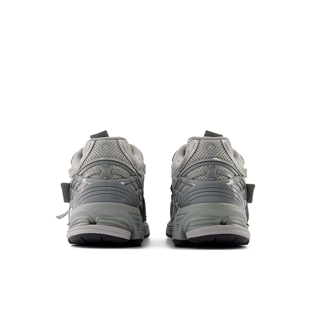 Tênis New Balance 1906a Silver
