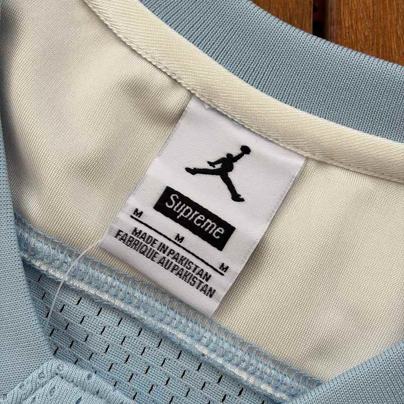Camiseta Air Jordan x Supreme Jersey Light Blue
