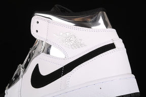 Air Jordan 1 Mid "Alternate Think 16"