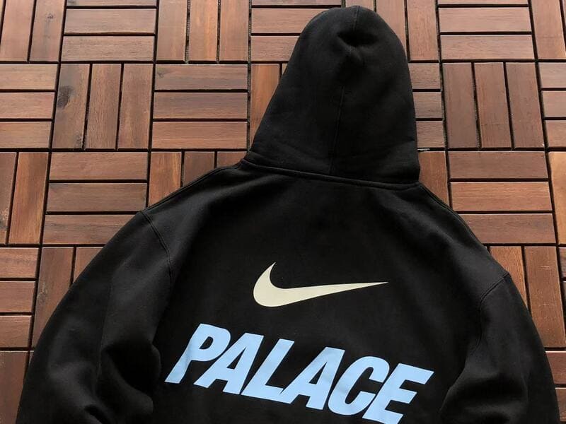 Moletom Palace x Nike Font Swoosh Black
