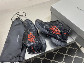 Balenciaga Runner Graffiti Sneaker in Black