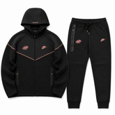 Conjunto Nike Tech Fleece x Syna World