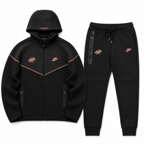 Conjunto Nike Tech Fleece x Syna World