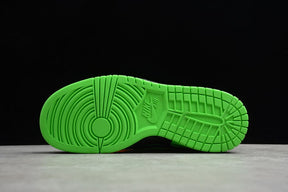 Off-White x Nike Air Rubber Dunk Green Strike