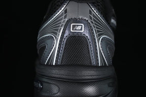 New Balance 740 Black Grey Silver